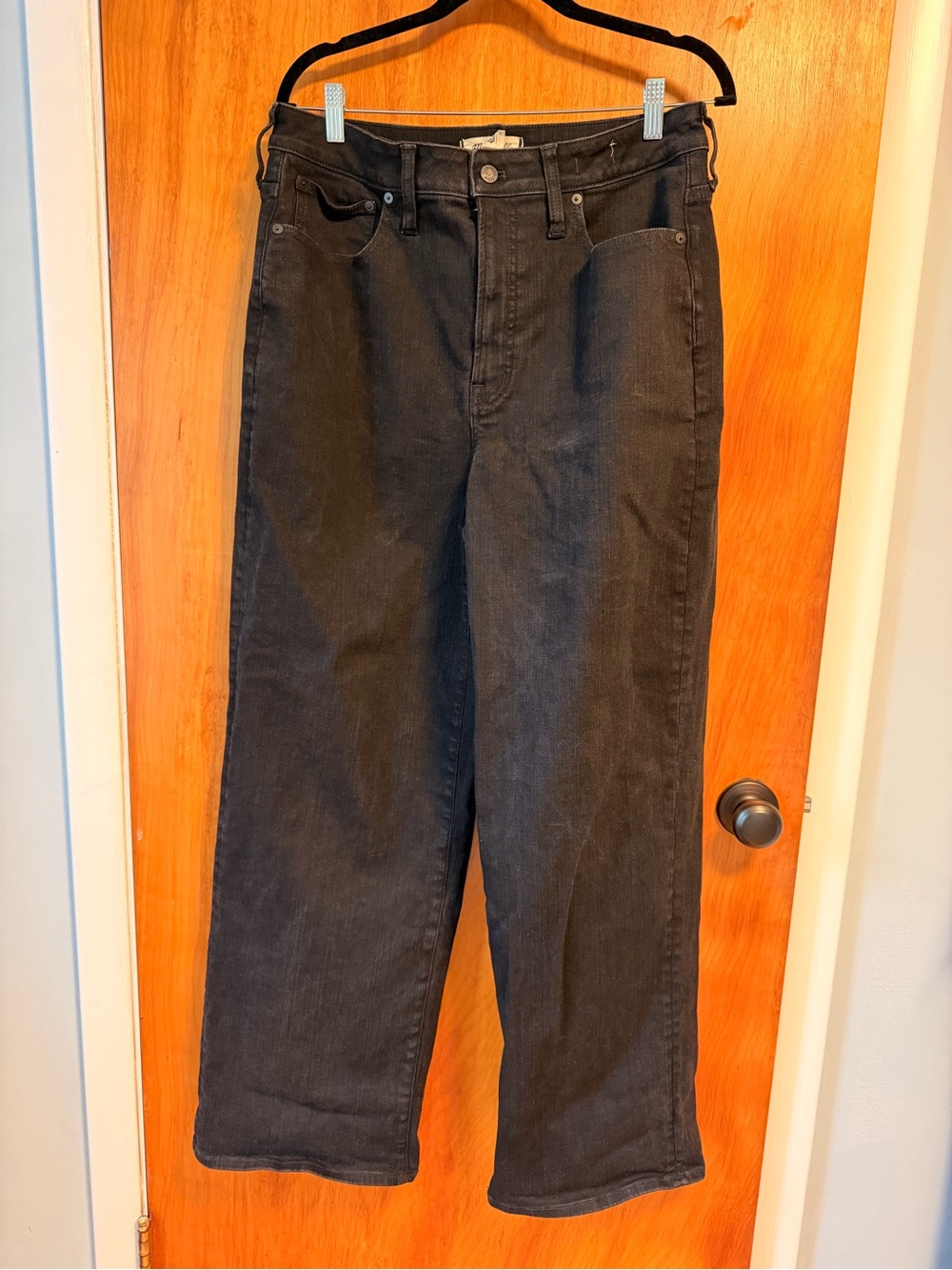 Madewell THE CURVY PERFECT
VINTAGE WIDE-LEG JEAN in Black Rinse Wash